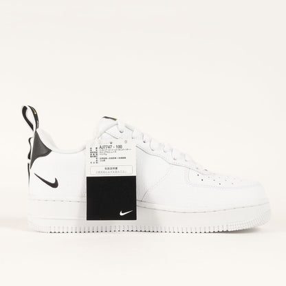 AIR FORCE 1 07 LV8 UTILITY (AJ7747-100)