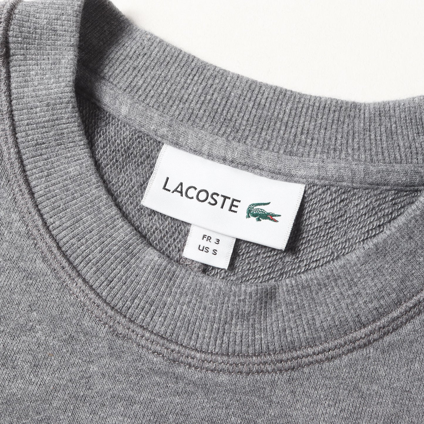 エンボスロゴ クルーネック スウェット