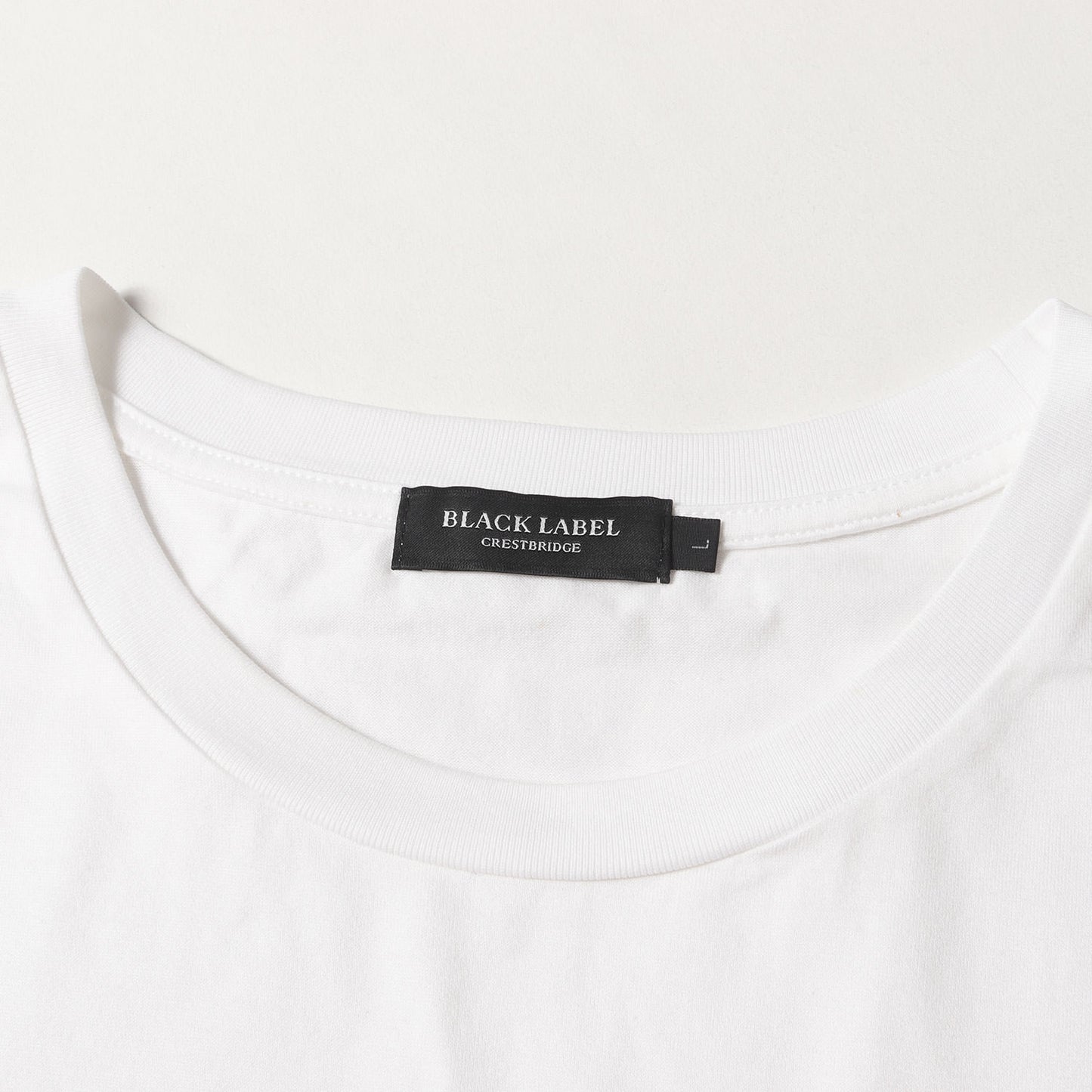 グラフィックプリント Tシャツ