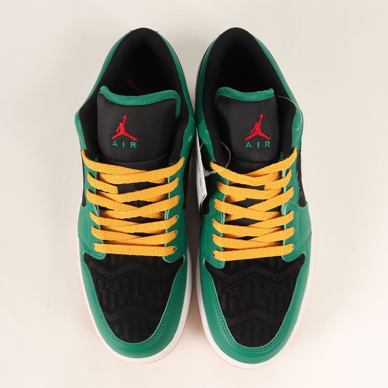 BV9022 NIKE エアジョーダン1 LOW DQ8422-300 Buy Air Jordan 1 Low SE 'Christmas' - DQ8422 300 | GOAT