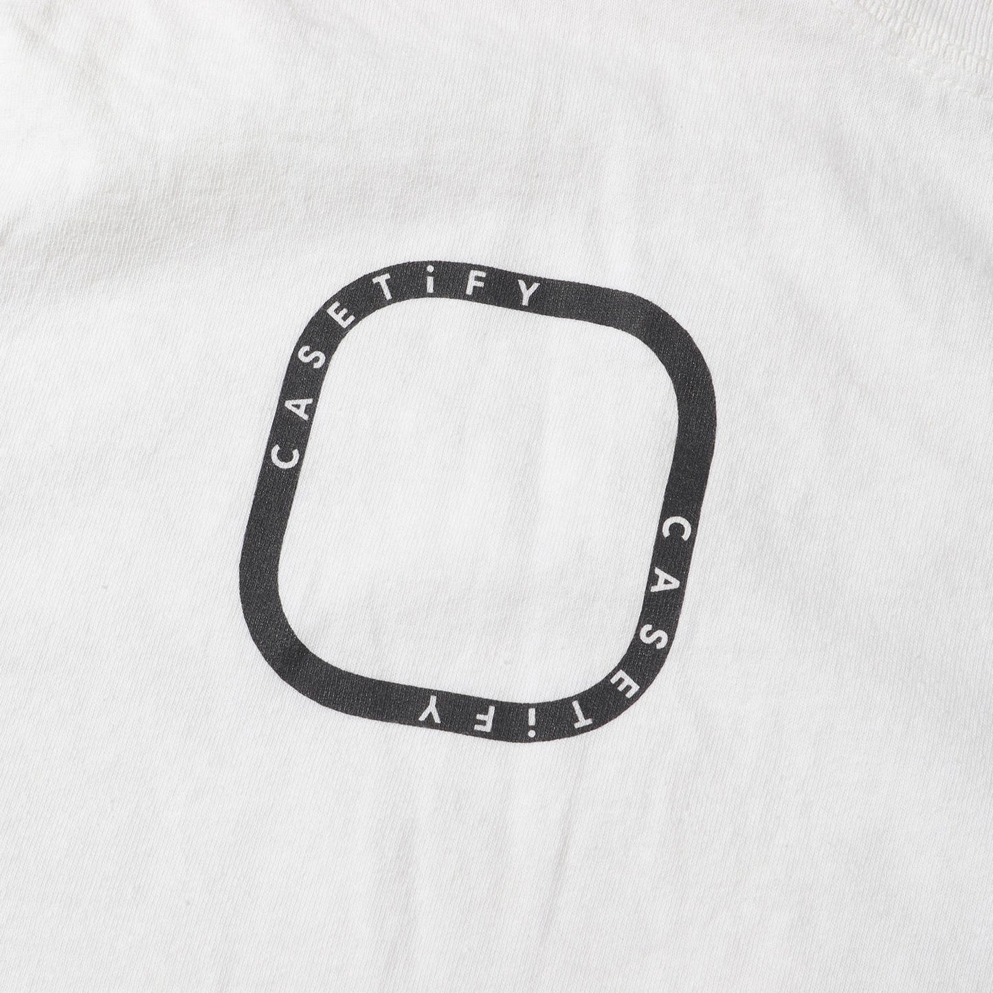 ×CASETIFY ホログラムブランドロゴ Tシャツ