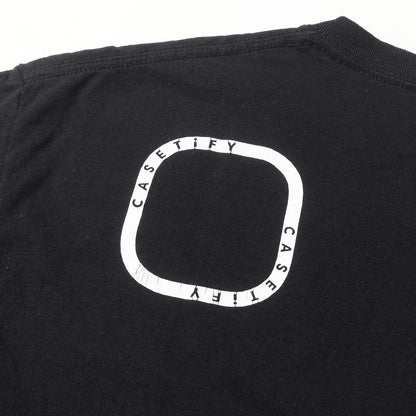 ×CASETIFY ホイルプリント ブランドロゴ Tシャツ