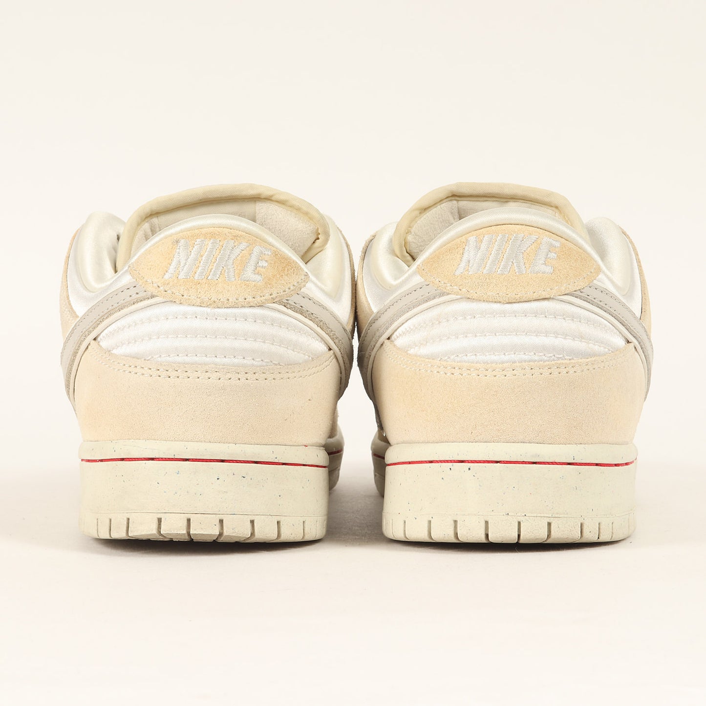 SB DUNK LOW PRM CITY OF LOVE (FZ5654-100)