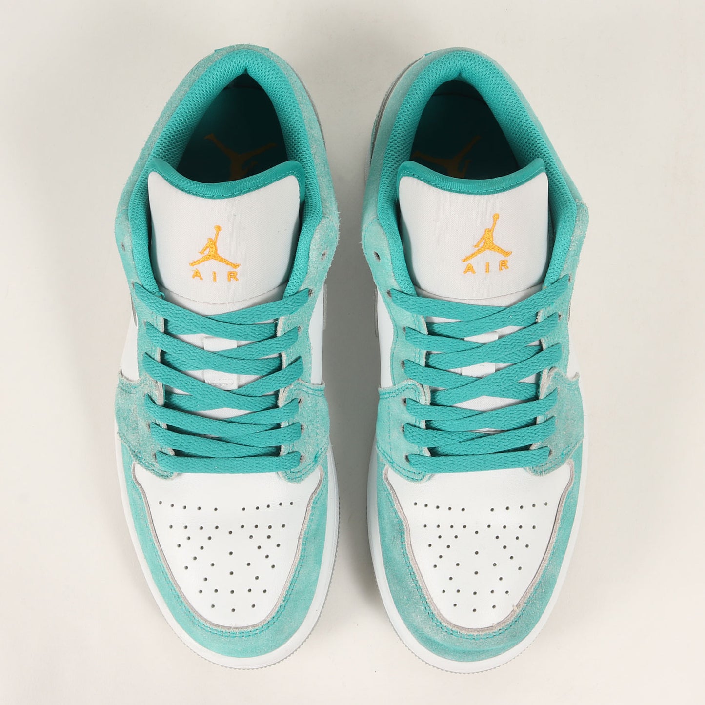 AIR JORDAN 1 LOW SE NEW EMERALD (DN3705-301)