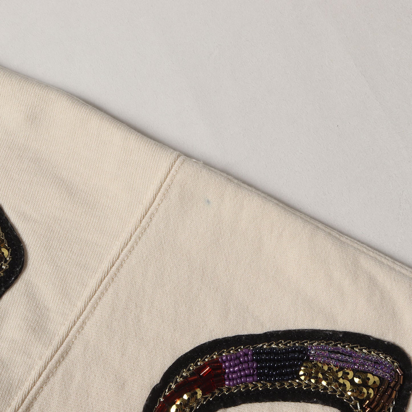 22SS ビーズロゴ スウェット パーカー(Beaded Hooded Sweatshirt)