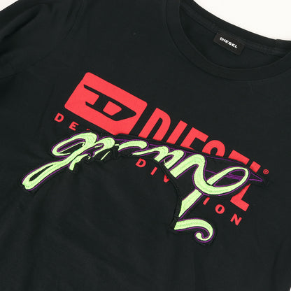 ワッペンデザイン ロングスリーブ Tシャツ