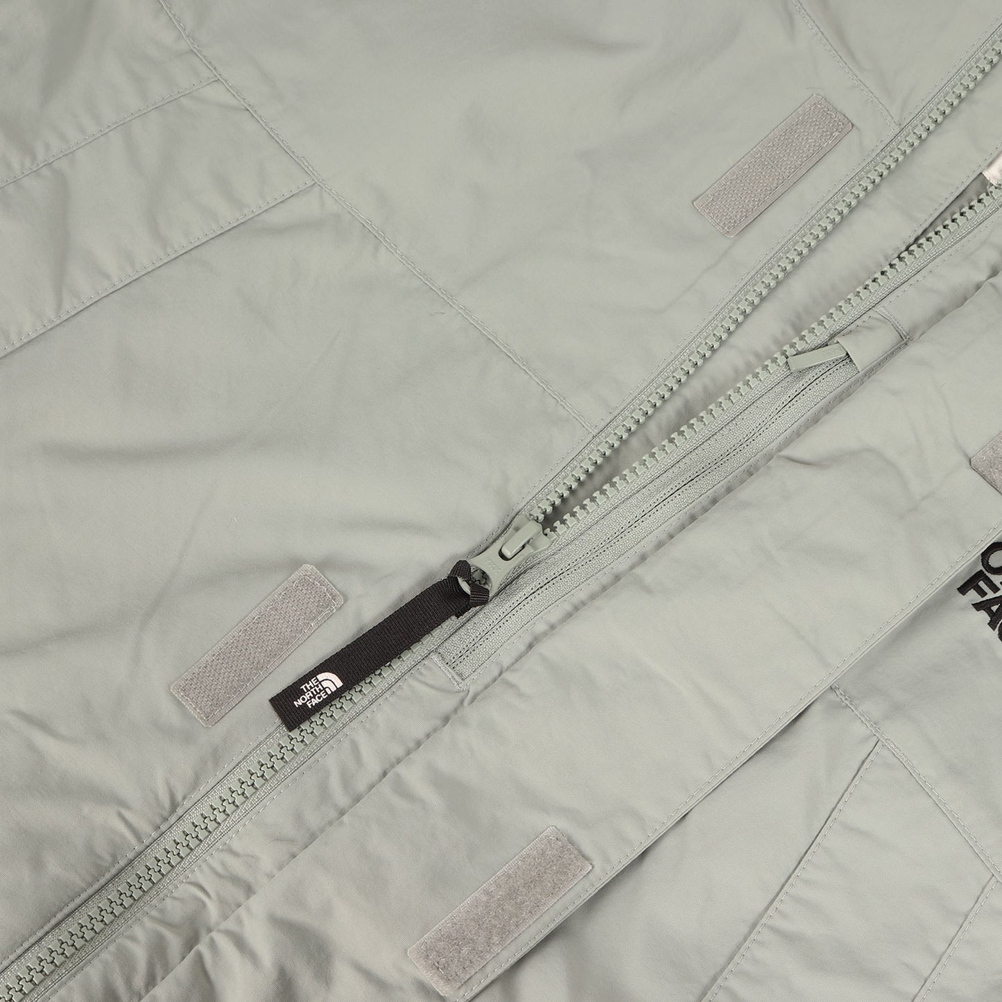 海外限定 ナイロン マウンテンジャケット