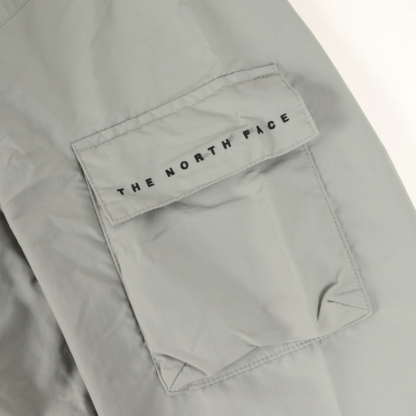 海外限定 ナイロン マウンテンジャケット