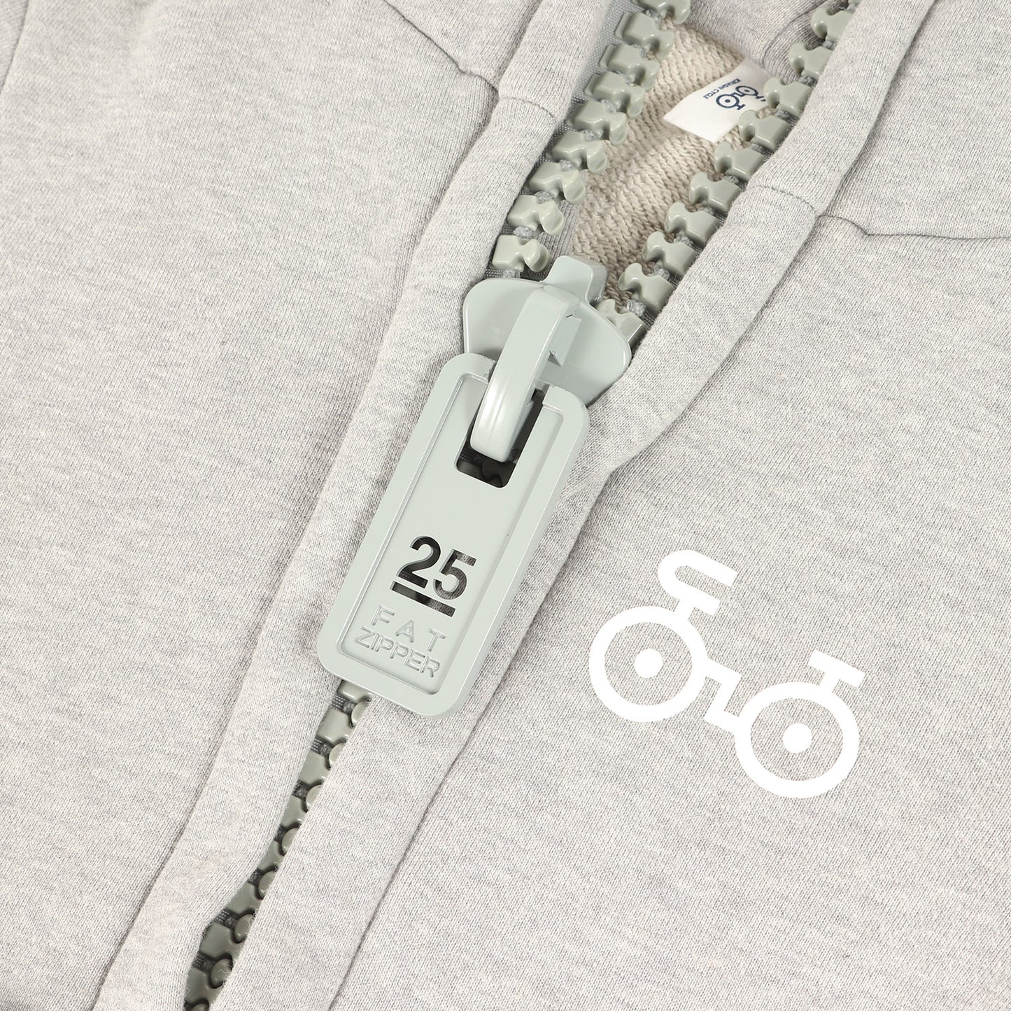 ×HYPERTROPHY ファットジップ スウェットパーカー