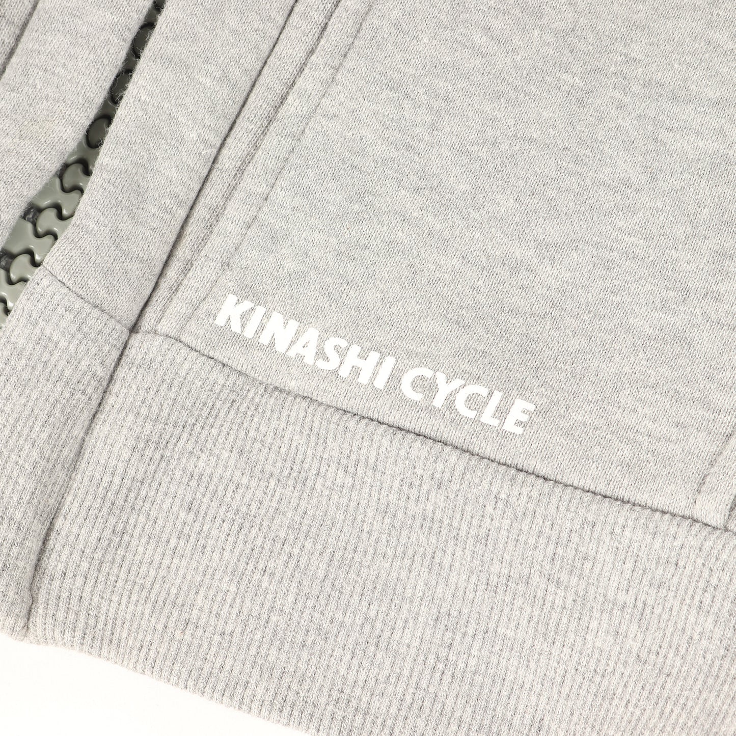 ×HYPERTROPHY ファットジップ スウェットパーカー