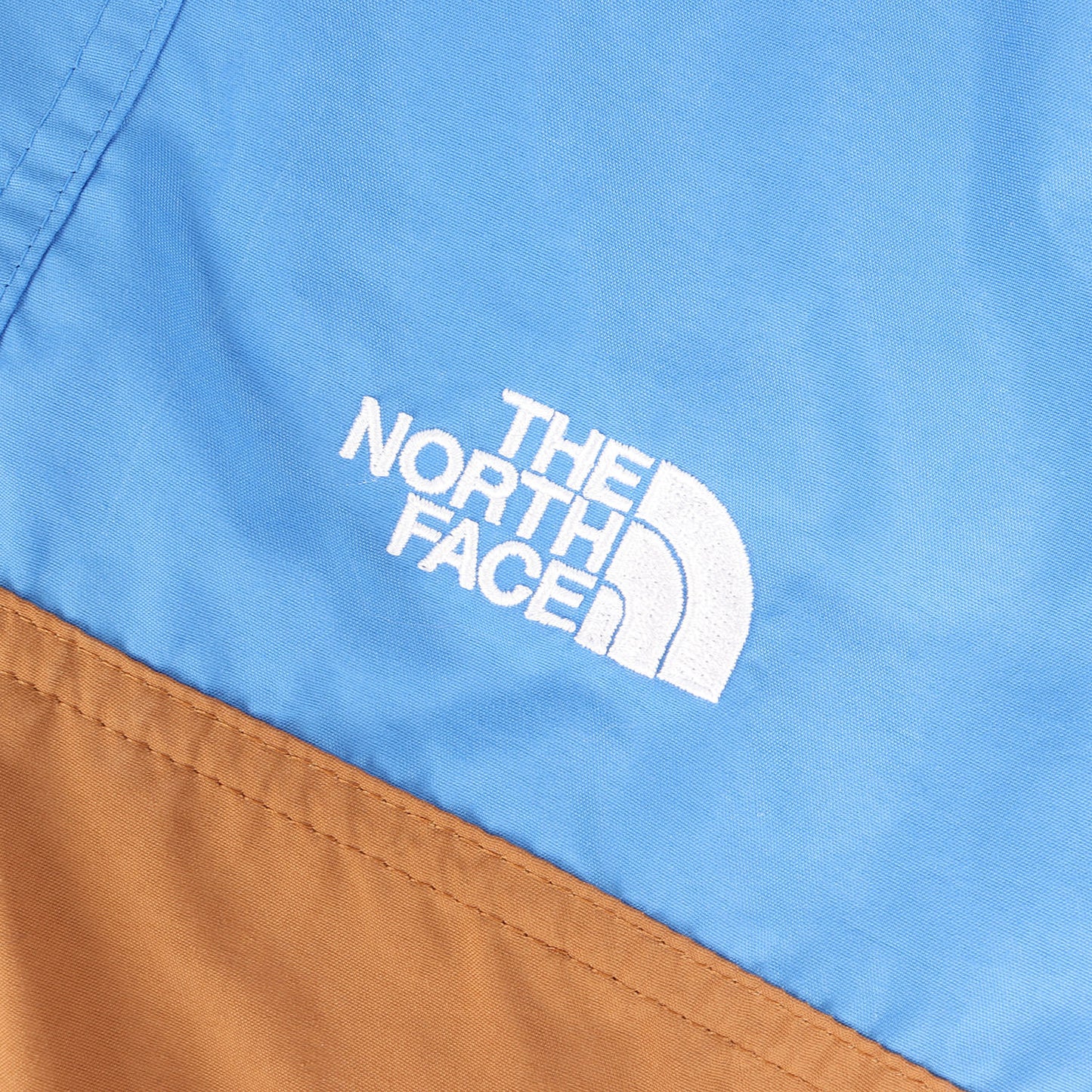 直営店限定 コンパクト フーデッド ジップ ベスト(Compact Hooded Vest)