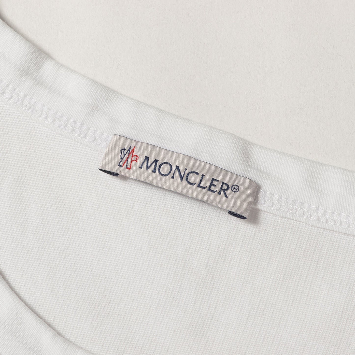 フロッキープリント ロゴマーク Tシャツ(MAGLIA T-SHIRT)