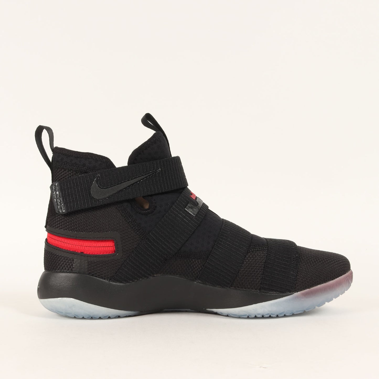 日本未発売 LEBRON SOLDIER 11 FLYEASE 4E (AQ3321-001)