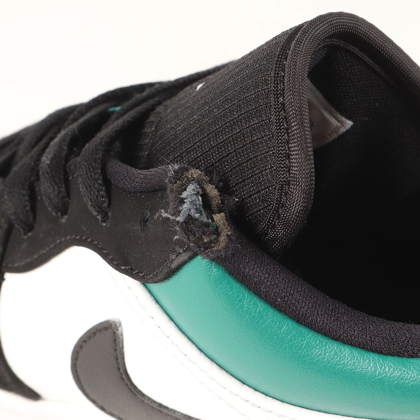 AIR JORDAN 1 LOW (553558-113)