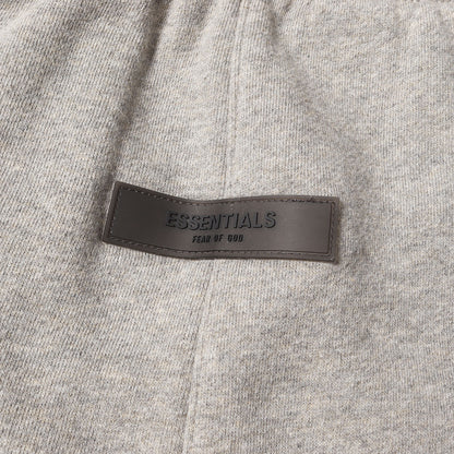 FOG ESSENTIALS 1977ロゴ スウェットパンツ(Relaxed Sweatpants)