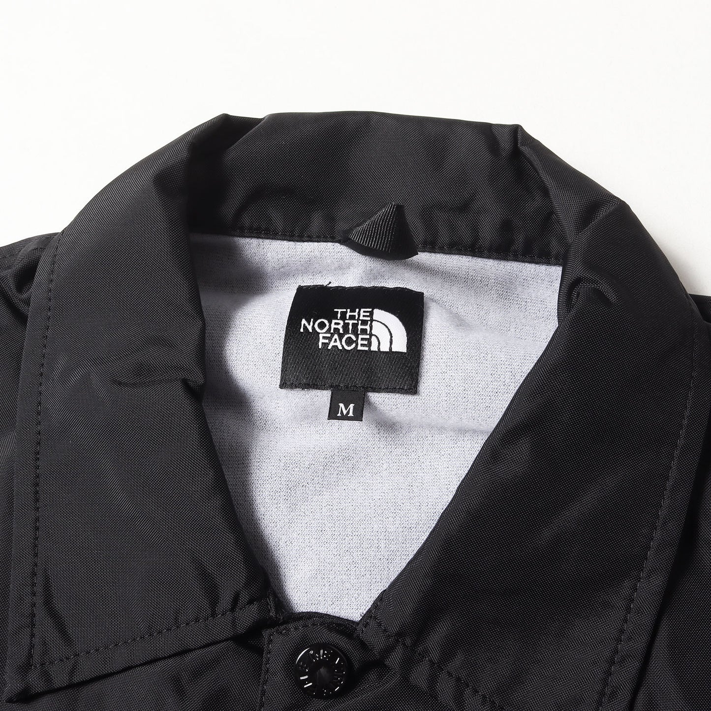 現行モデル ナイロン コーチジャケット(The Coach Jacket)