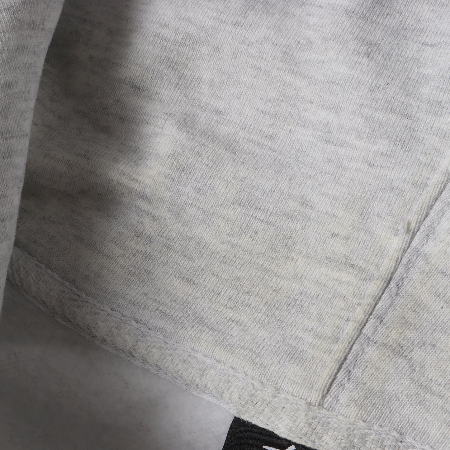 21AW ワールドツアーロゴ スウェットパーカー