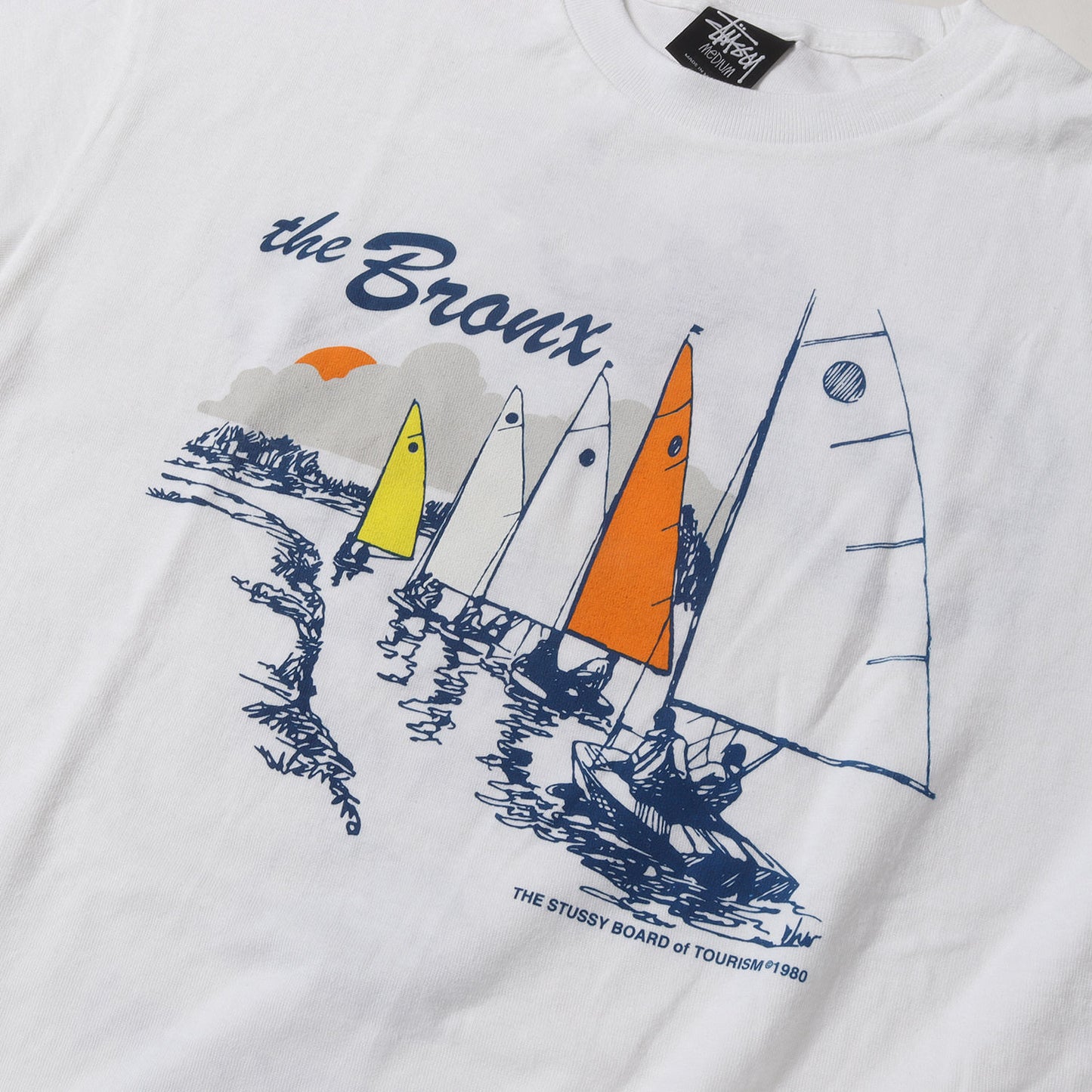 ヨット&ワールドツアーロゴ Tシャツ