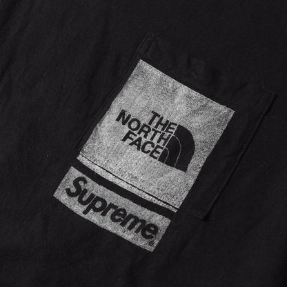 23SS ×THE NORTH FACE ロゴプリント ポケット Tシャツ(Printed Pocket Tee)
