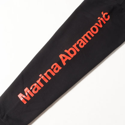 近年モデル ×MARINA ABRAMOVIC グラフィック スウェットパーカー