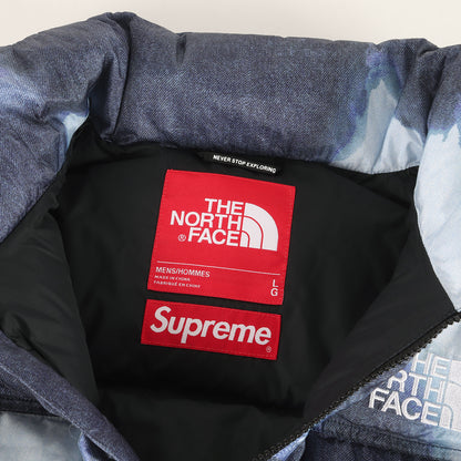 21AW ×THE NORTH FACE ブリーチド デニム プリント ヌプシ ダウンジャケット(Bleached Denim Print Nuptse Jacket)
