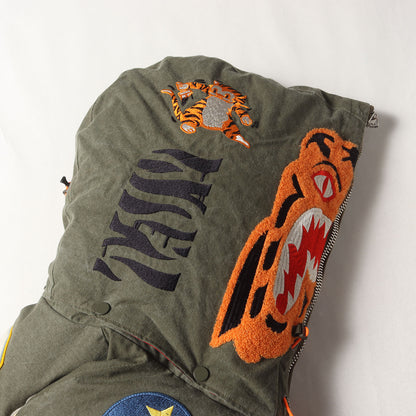 21AW ×A BATHING APE 102枚限定 USヴィンテージ テントクロス シャーク&タイガー ダウンジャケット(TIGER SHARK DOWN JACKET)