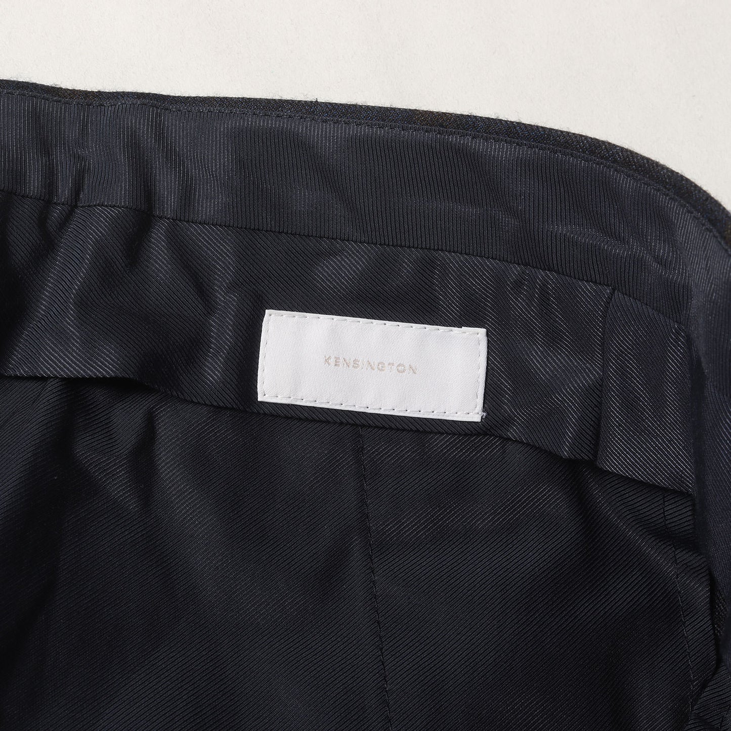 近年モデル チェックウール テーラードジャケット / スラックスパンツ スーツ(KENSINGTON)