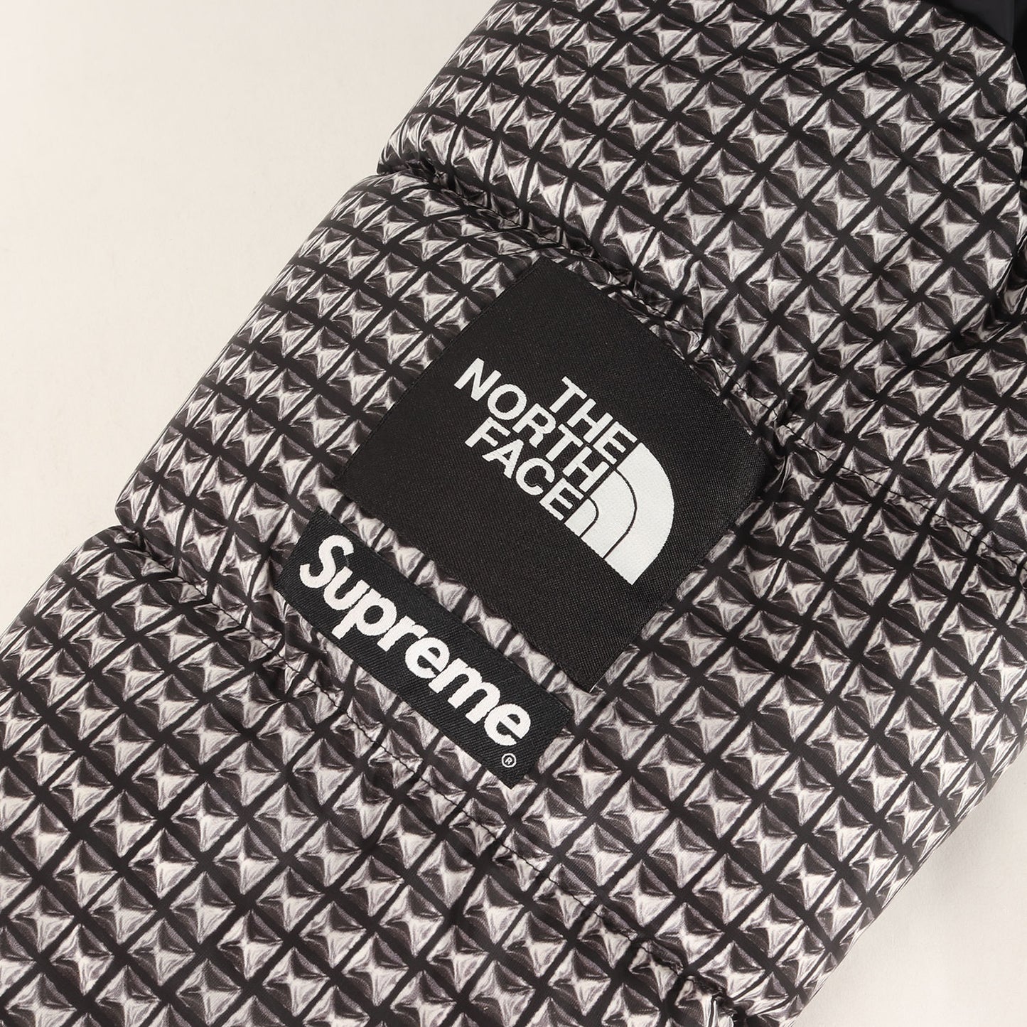 21SS ×THE NORTH FACE スタッズ柄 ヌプシ ダウンジャケット(Studded Nuptse Jacket)