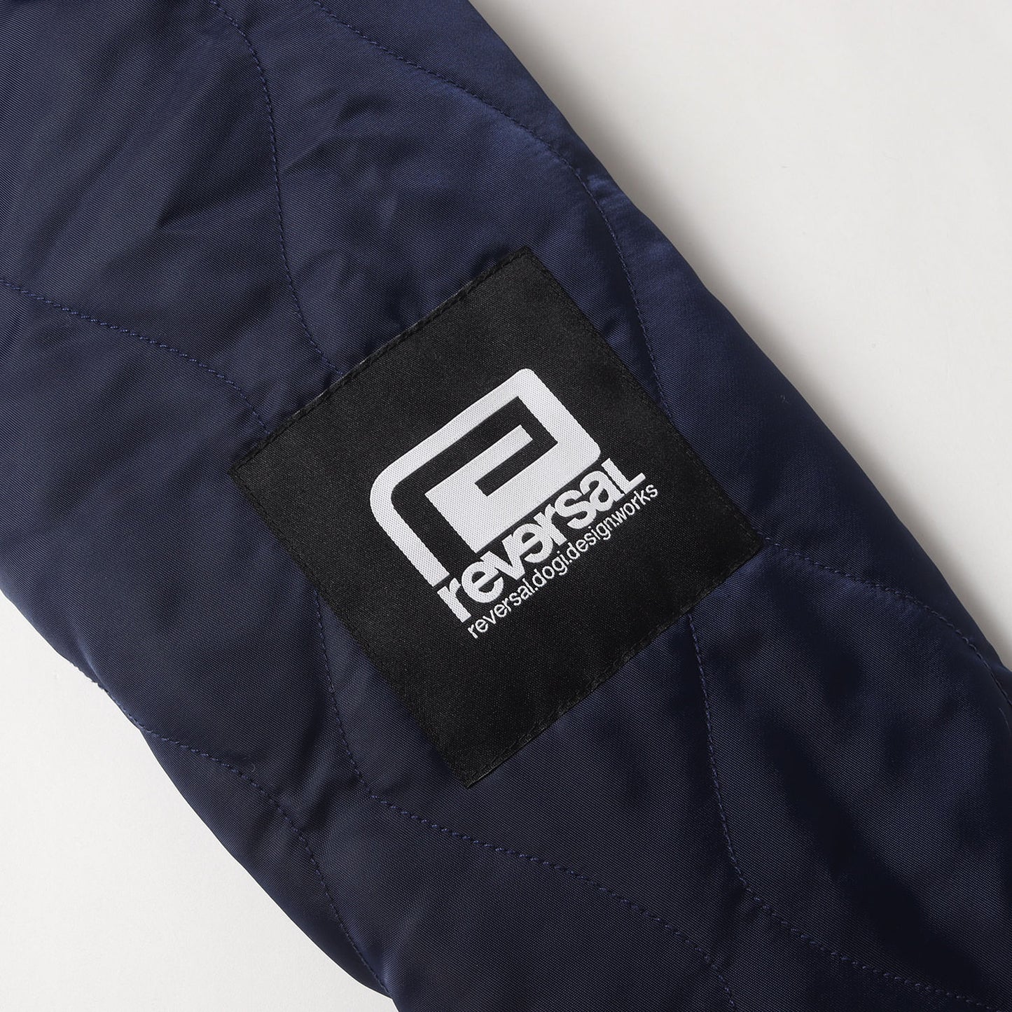 グラフィック キルティング リバーシブル ボンバージャケット(FANGS REVERSIBLE JACKT)