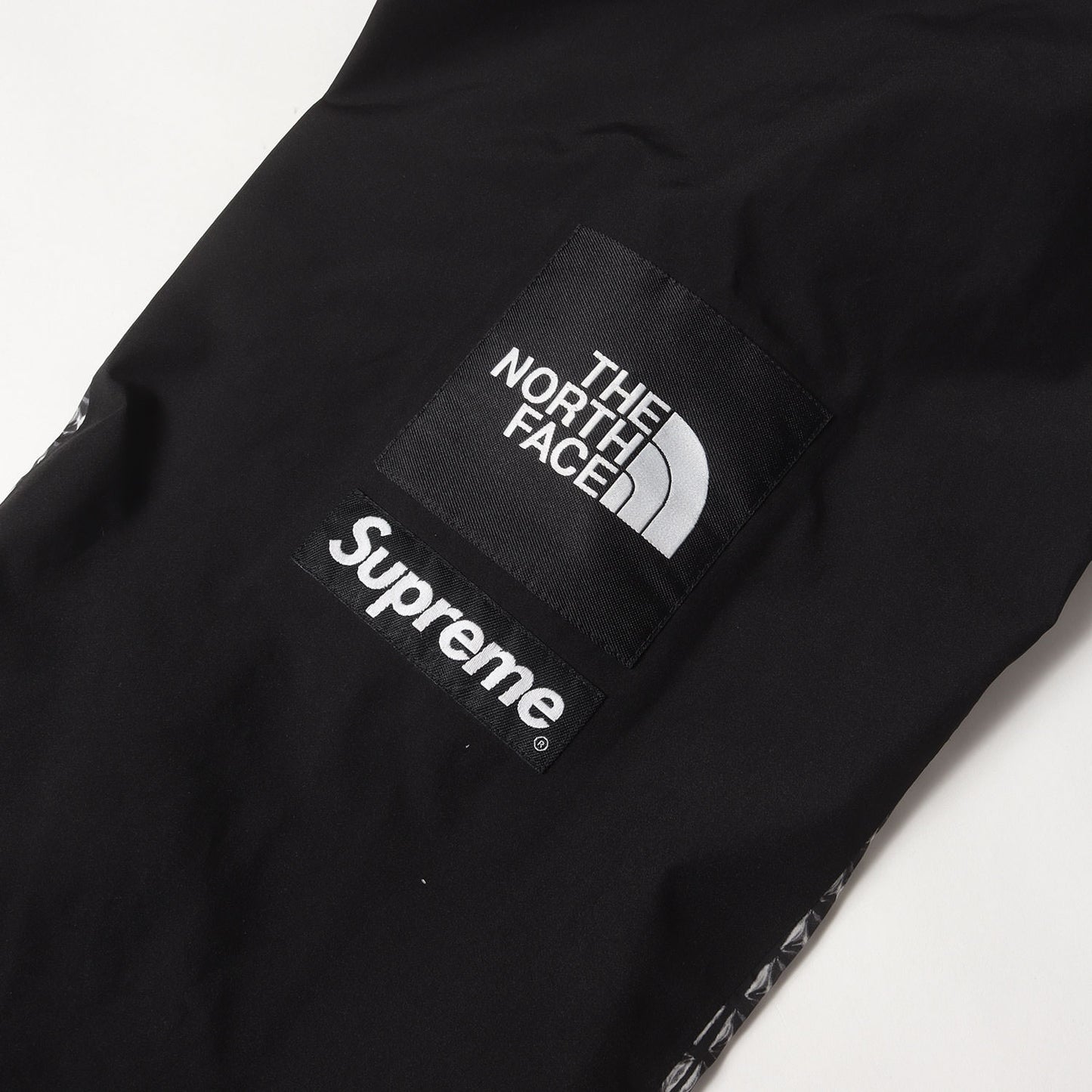 21SS ×THE NORTH FACE スタッズ柄 マウンテン ライト ジャケット(Studded Mountain Light Jacket)