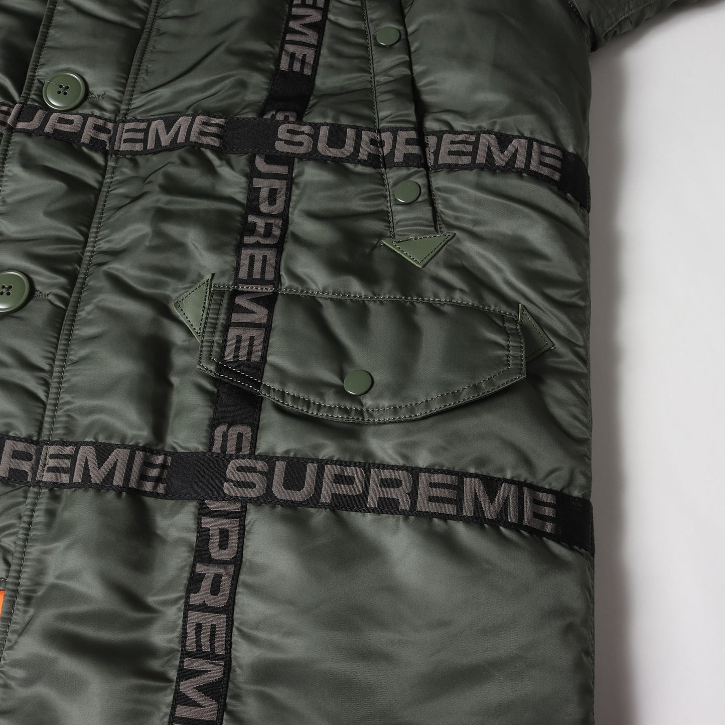 ロゴテープデザイン N-3B フライトジャケット(Logo Tape N-3B Parka)