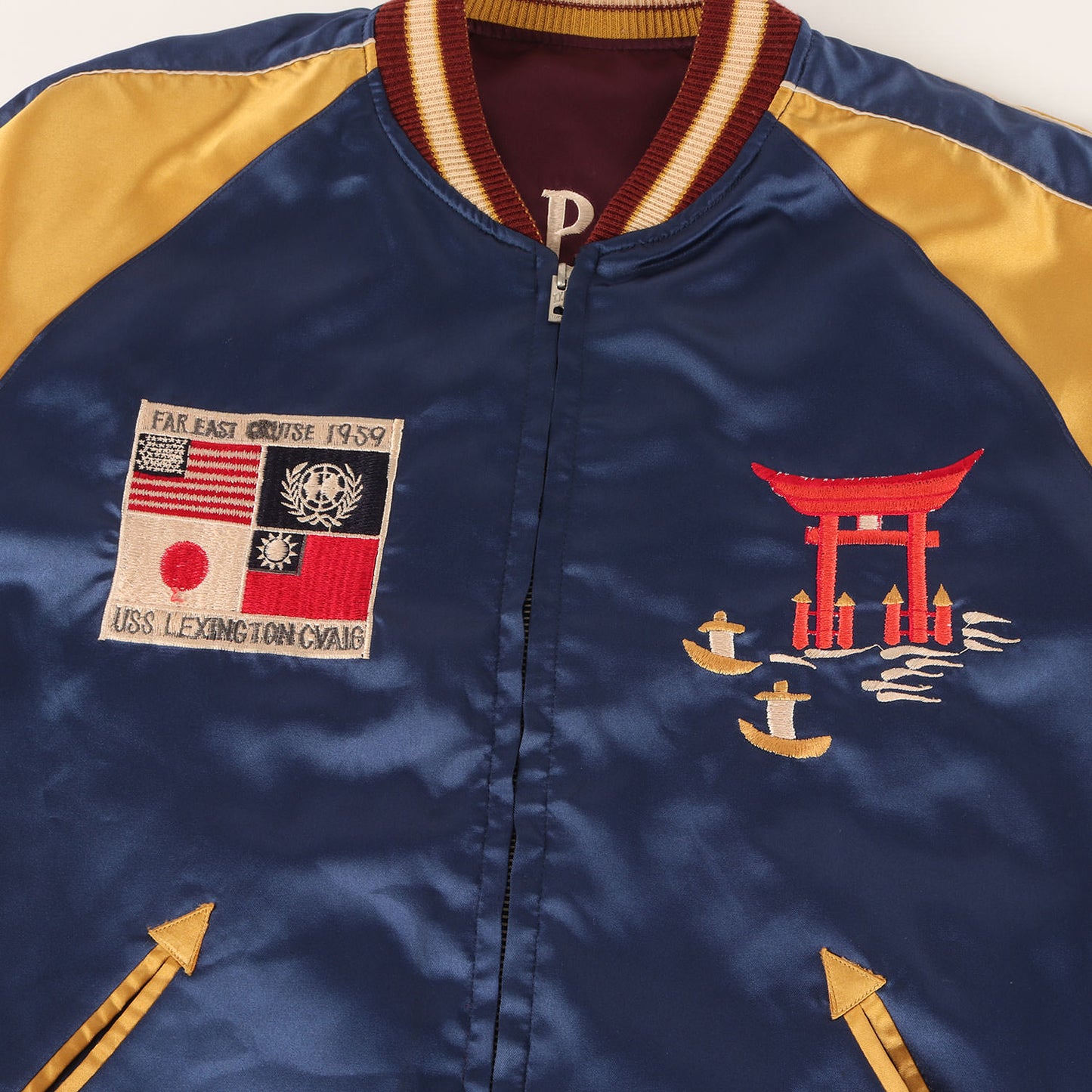 [希少 M品番] 90s 空母レキシントン × 龍 リバーシブル 総刺繍 サテン スカジャン
