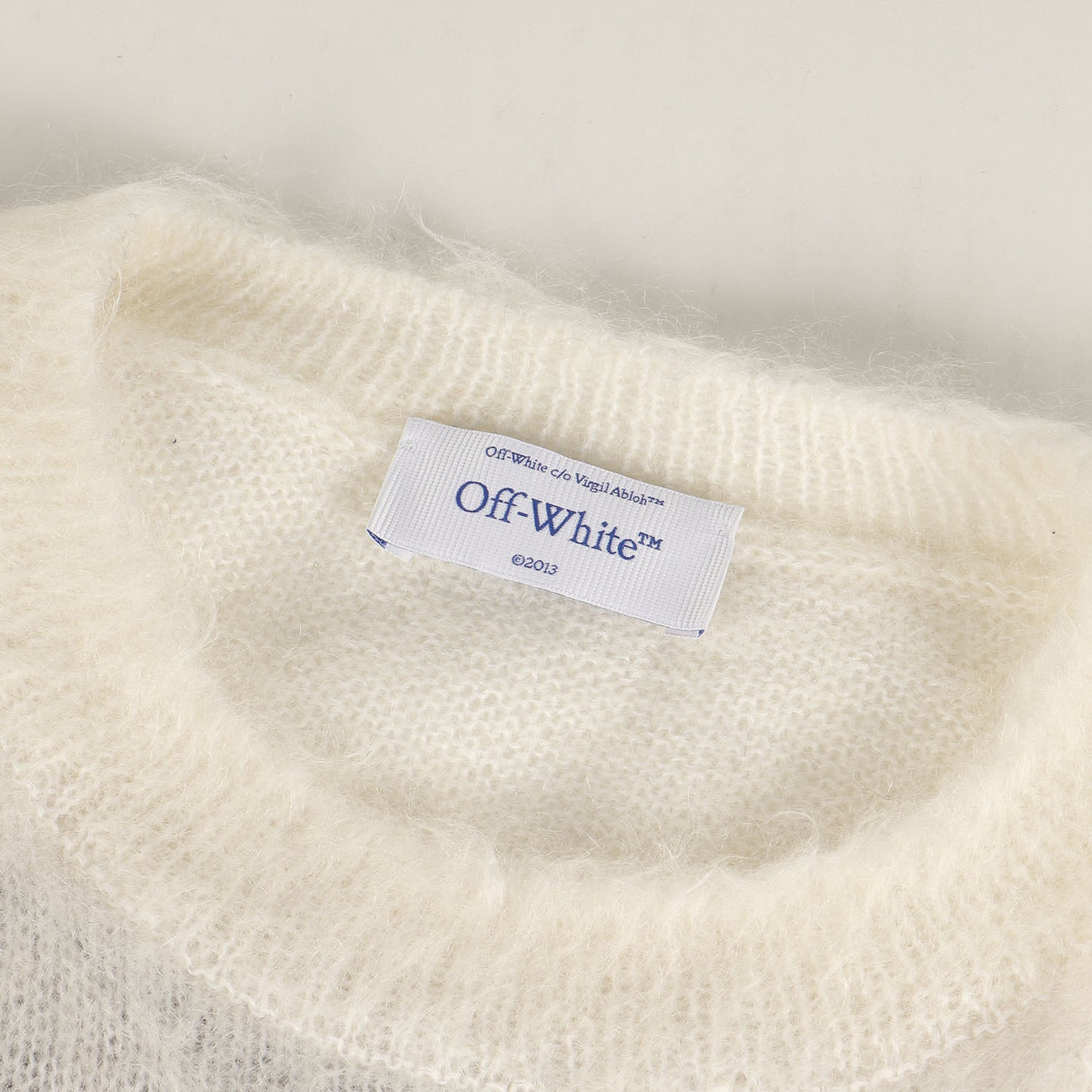 24AW アローマーク モヘヤニット セーター(Mohair Arrow Gradient Knit Crewneck)