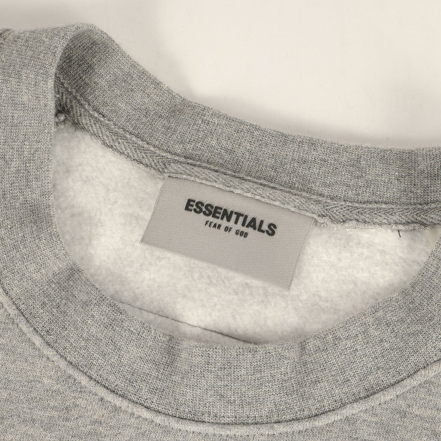 FOG ESSENTIALS ブランドロゴ クルーネック スウェット