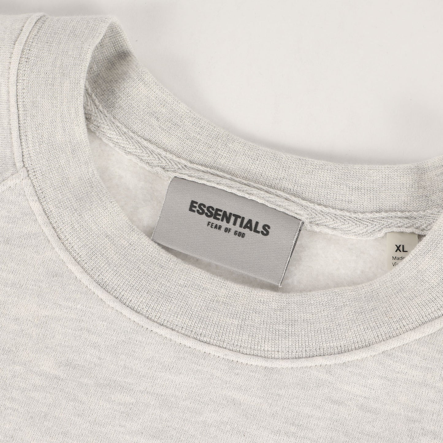 FOG ESSENTIALS バックロゴ クルーネック スウェット