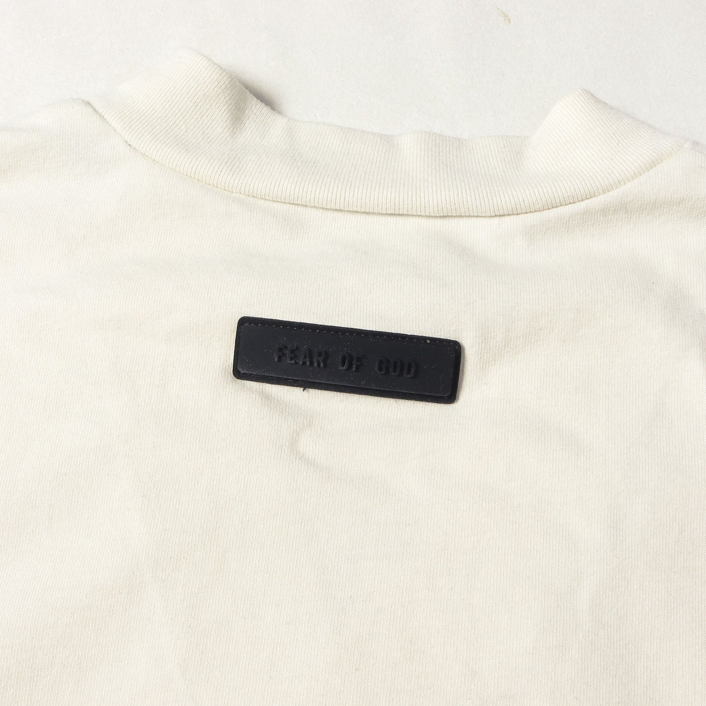 FOG ESSENTIALS オーバーサイズ Vネック Tシャツ