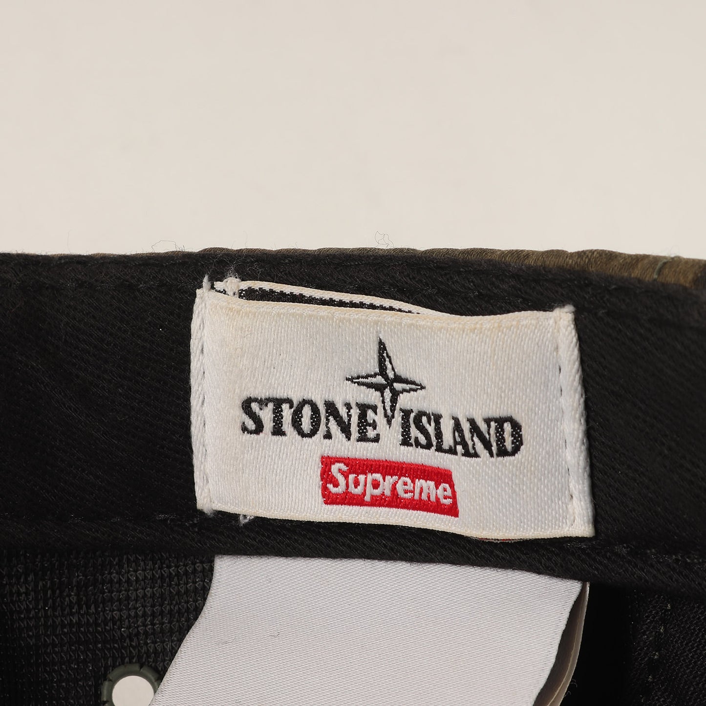 ×STONE ISLAND コットンサテン キャンプキャップ(Camp Cap)