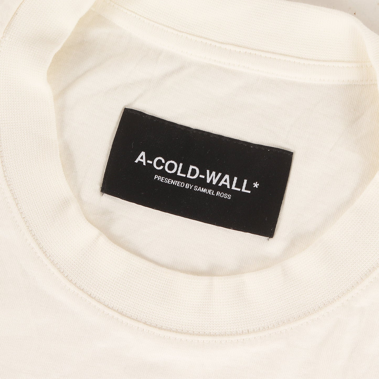 ブランドロゴ グラフィック Tシャツ