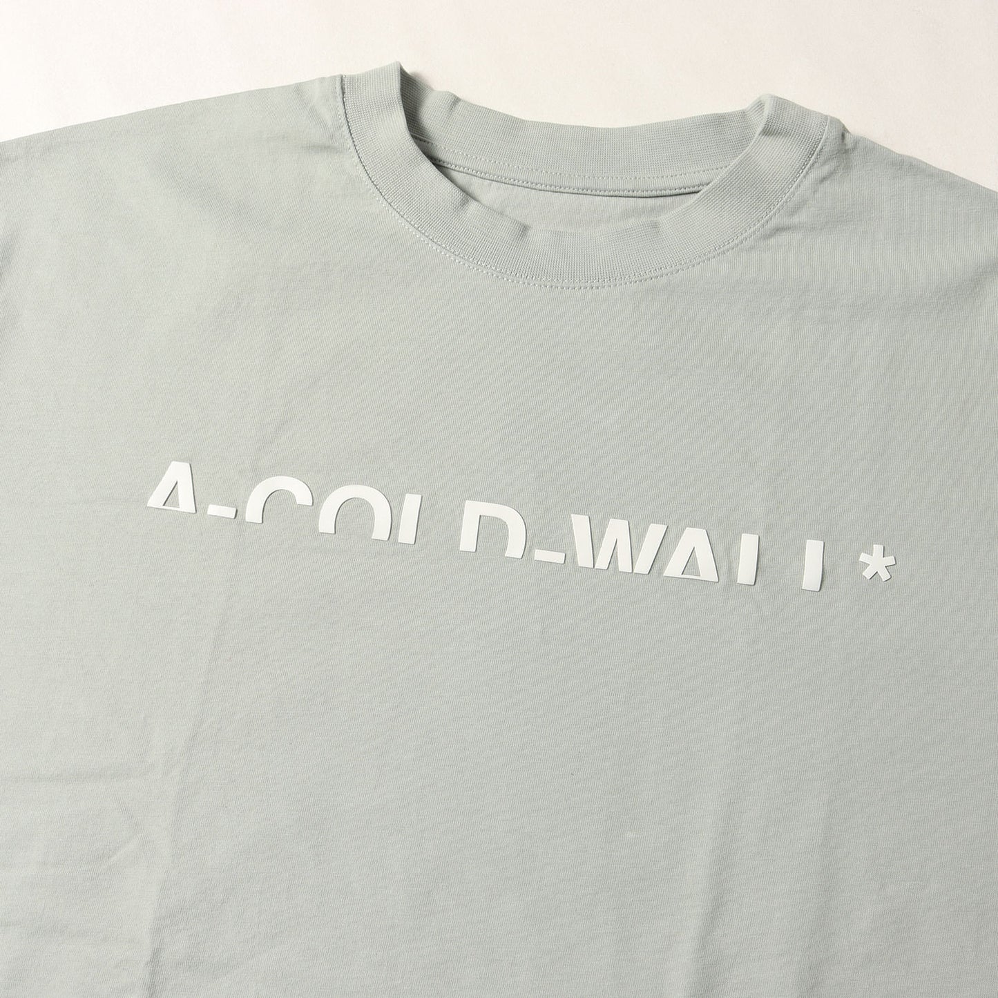 ハーフロゴ クルーネック Tシャツ