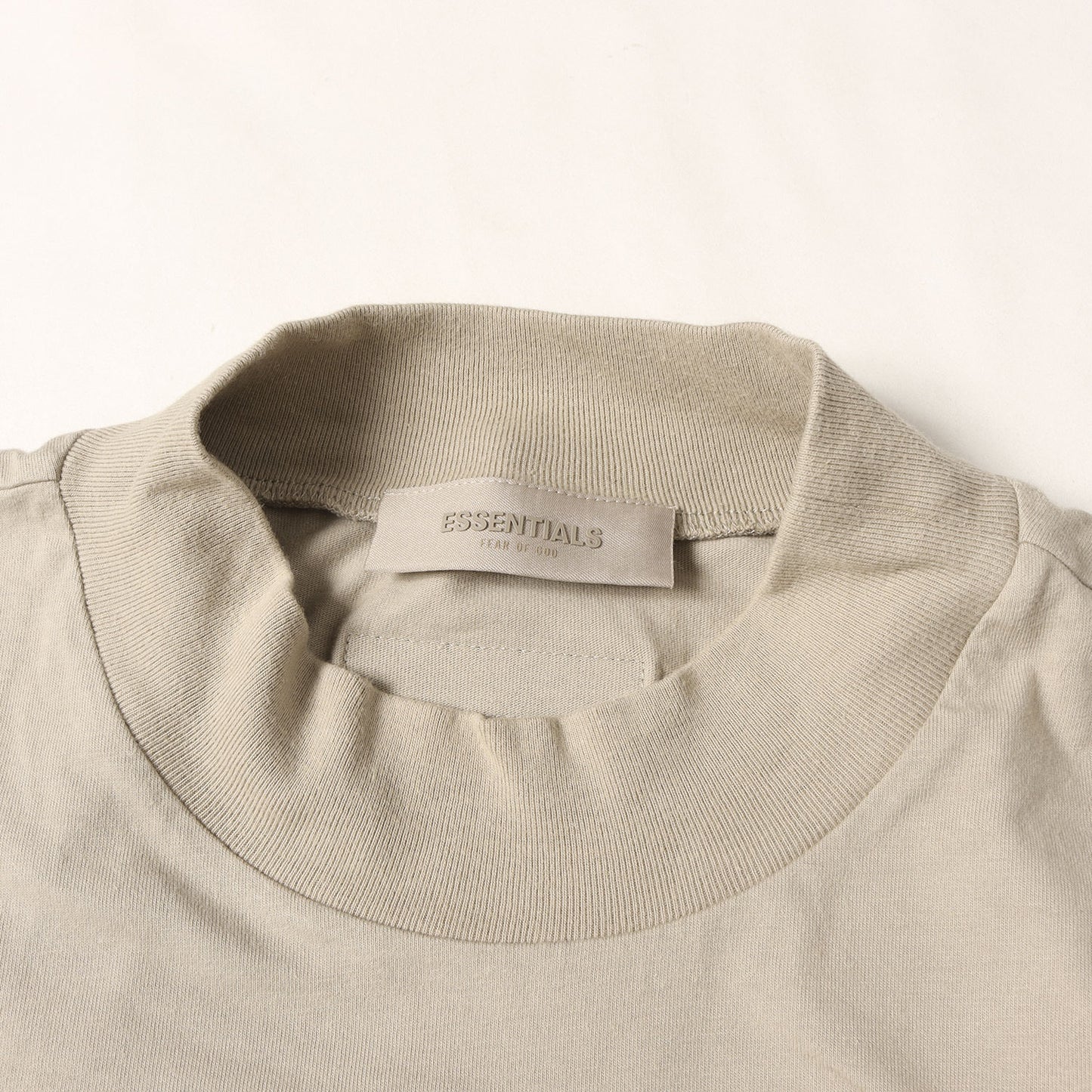FOG ESSENTIALS モックネック ロングスリーブ Tシャツ