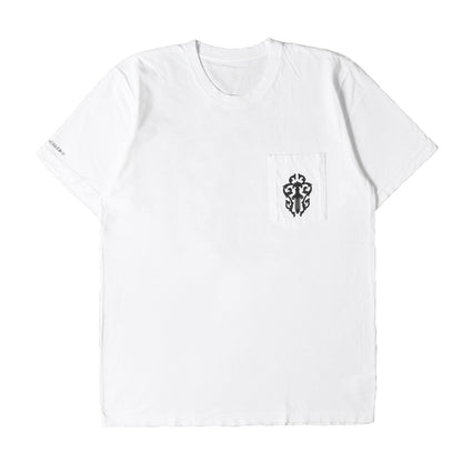 近年モデル ヴィンダガーブランドロゴ ポケット Tシャツ