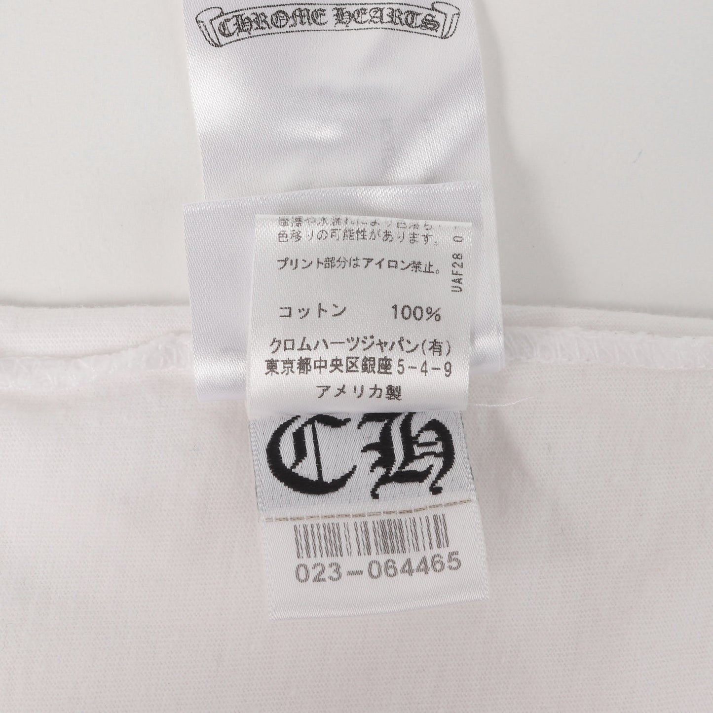 近年モデル ヴィンダガーブランドロゴ ポケット Tシャツ