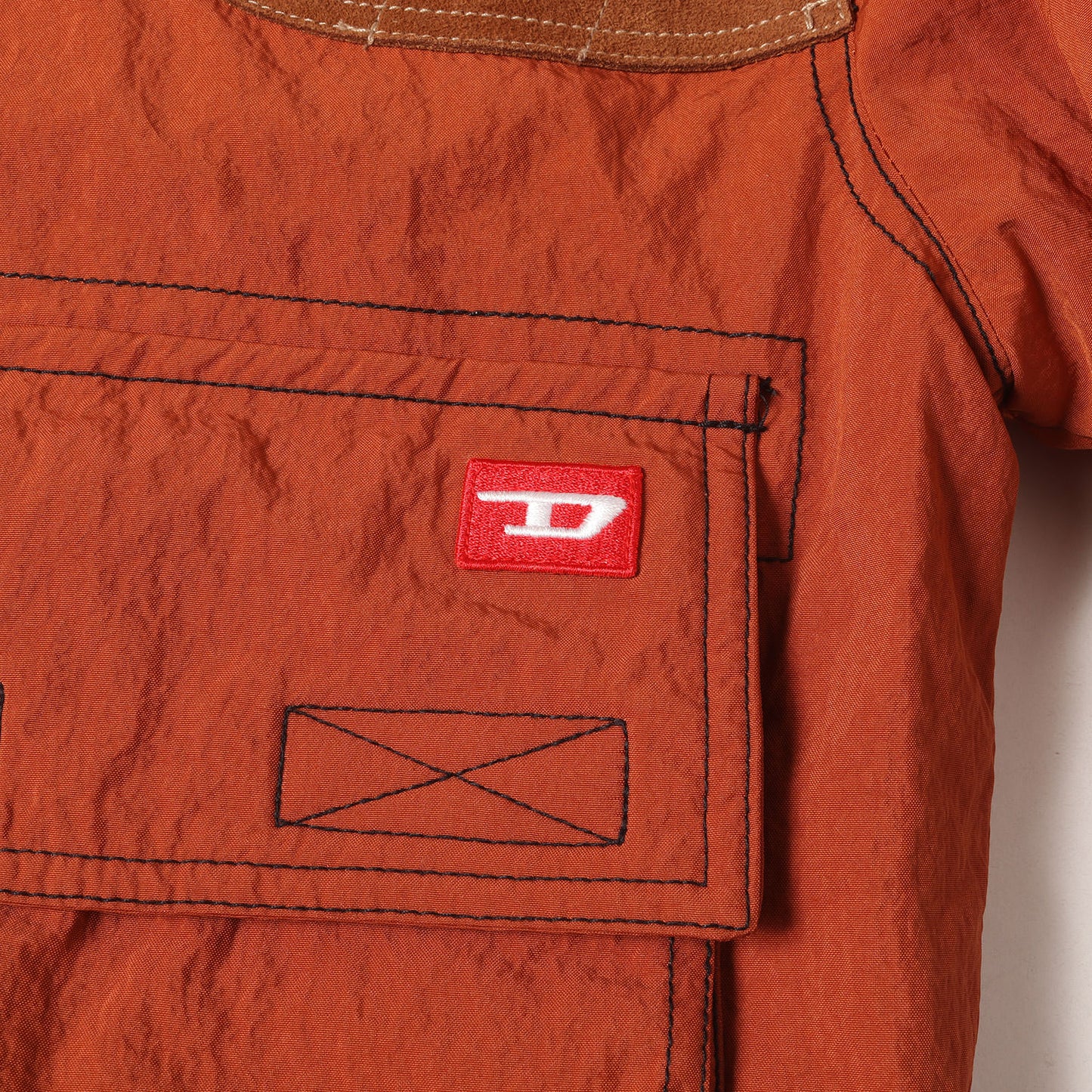 スウェードショルダーパッチ ナイロン ジャケット(J-TECH)