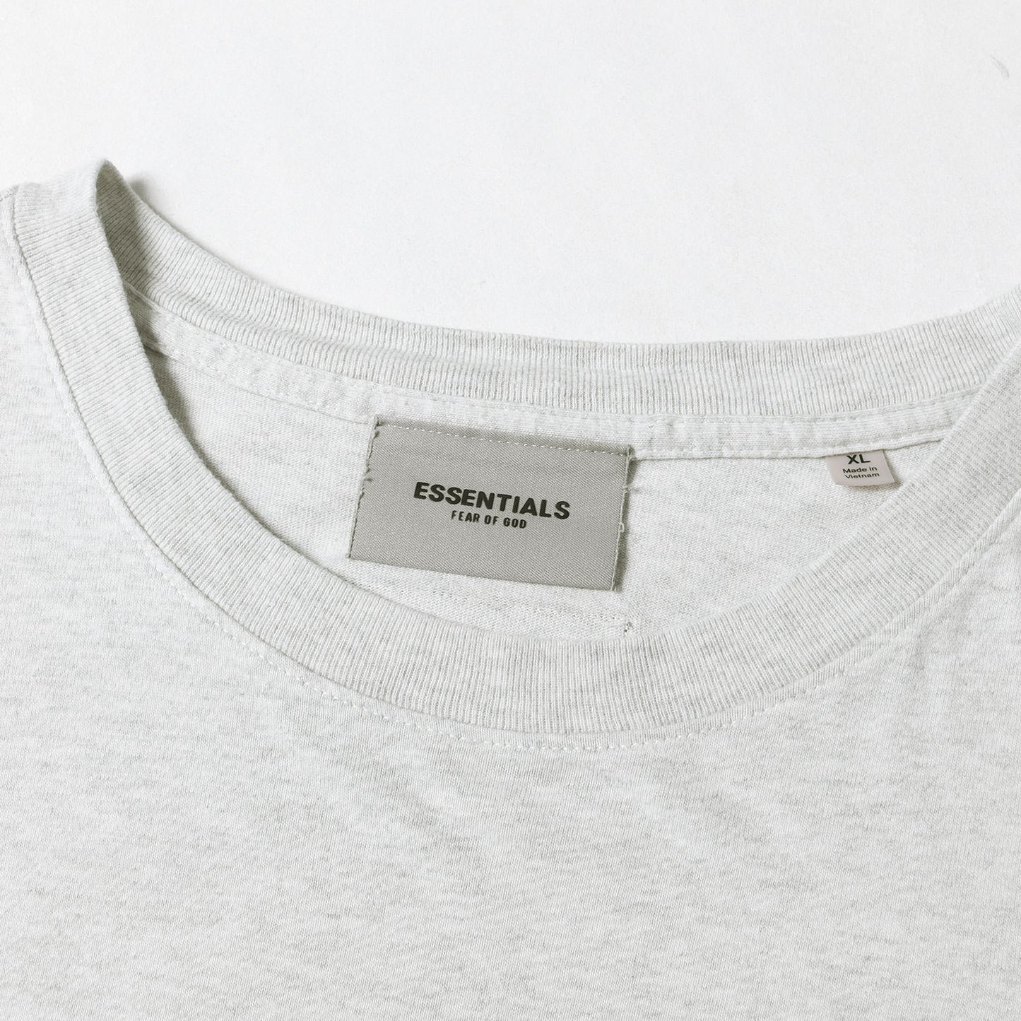FOG ESSENTIALS リフレクターロゴ クルーネック Tシャツ