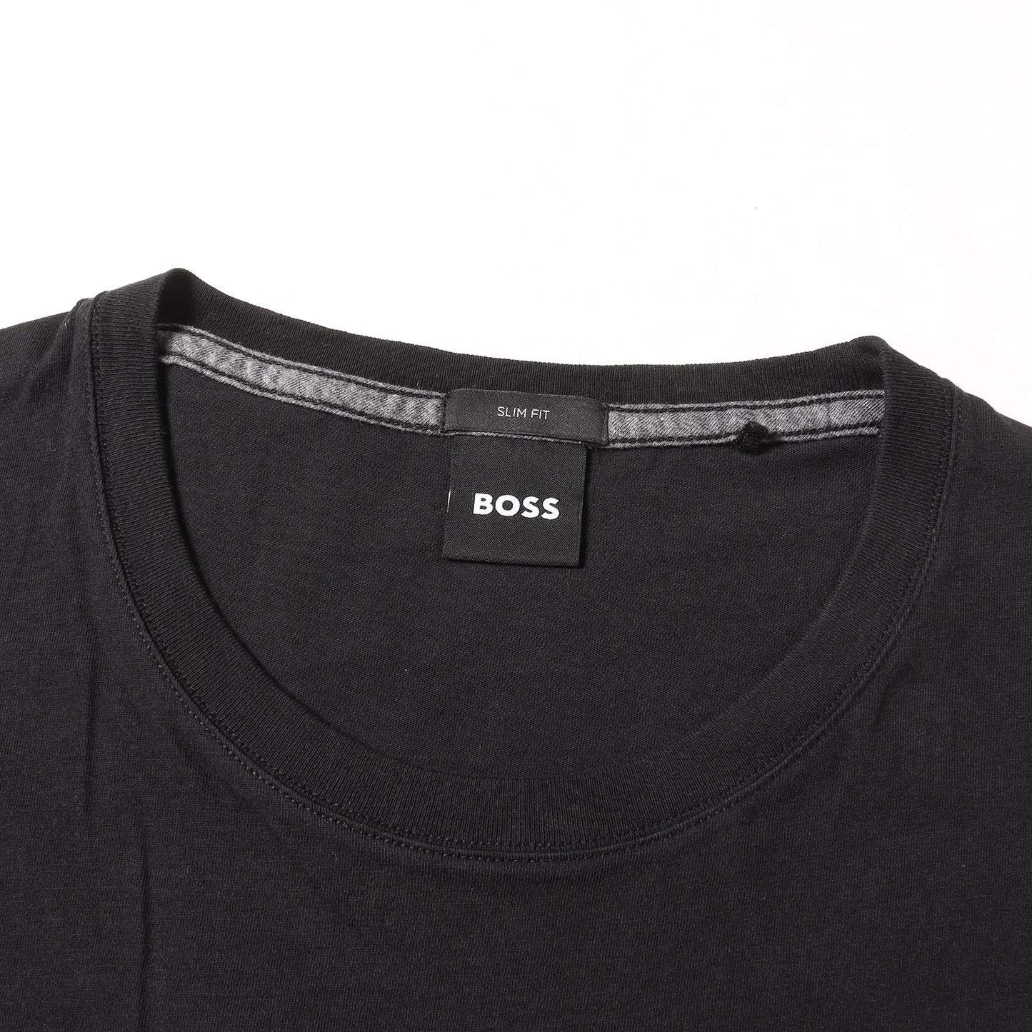現行タグ ロゴプリント スリムフィット クルーネック Tシャツ