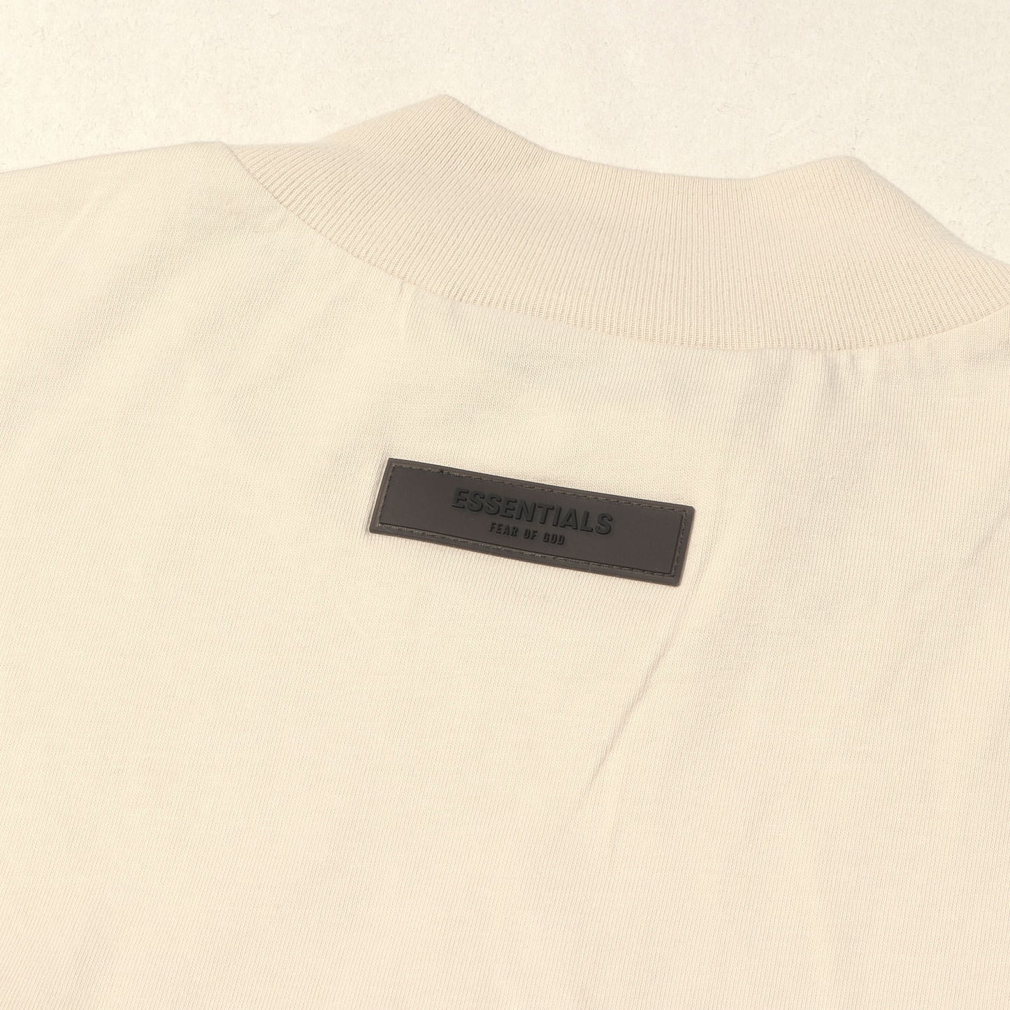FOG ESSENTIALS モックネック ロングスリーブ Tシャツ