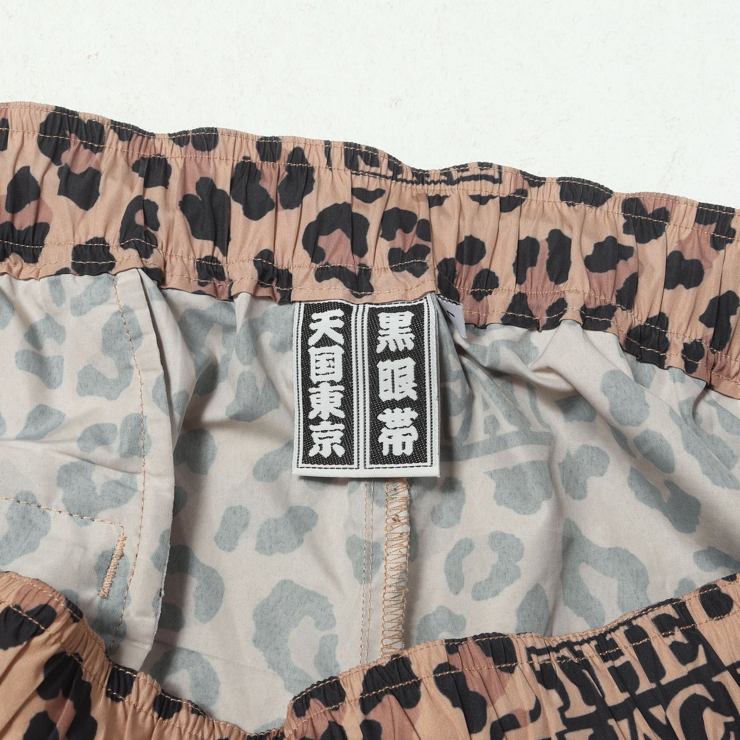 22AW ×BlackEyePatch レオパード柄トラックパンツ(LEOPARD TRACK PANTS)