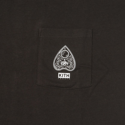 KITH TREATS グラフィック ポケット Tシャツ(Psychic Pocket Tee)