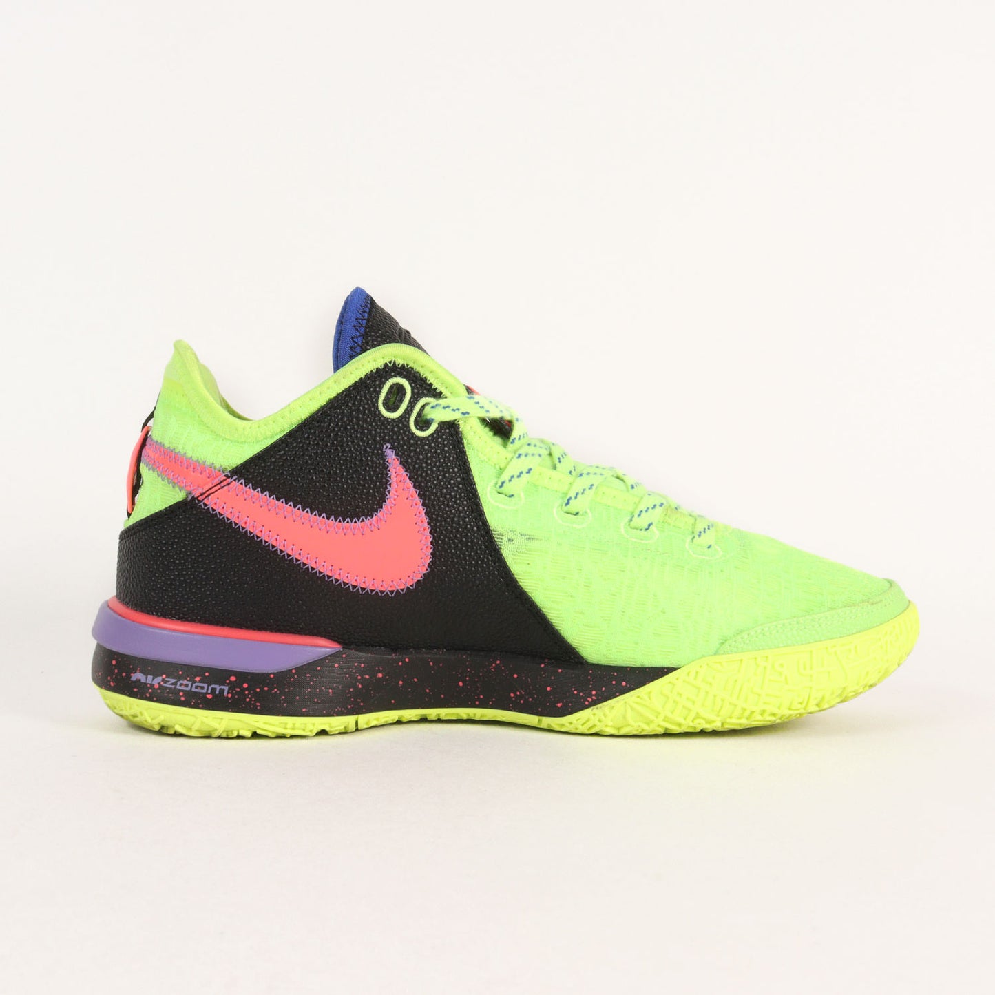 ZOOM LEBRON NXXT GEN EP GHOST GREEN (DR8788-300)