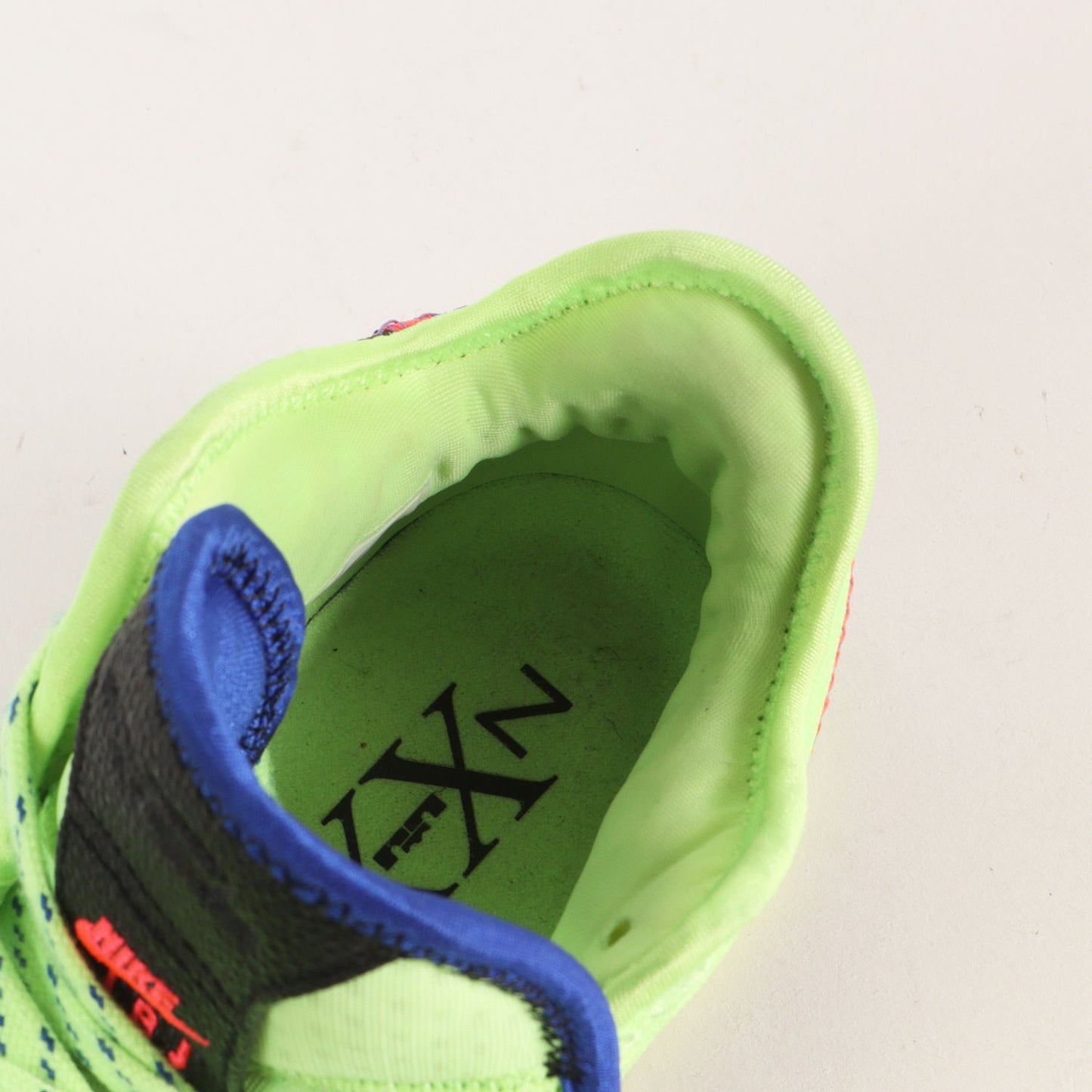 ZOOM LEBRON NXXT GEN EP GHOST GREEN (DR8788-300)